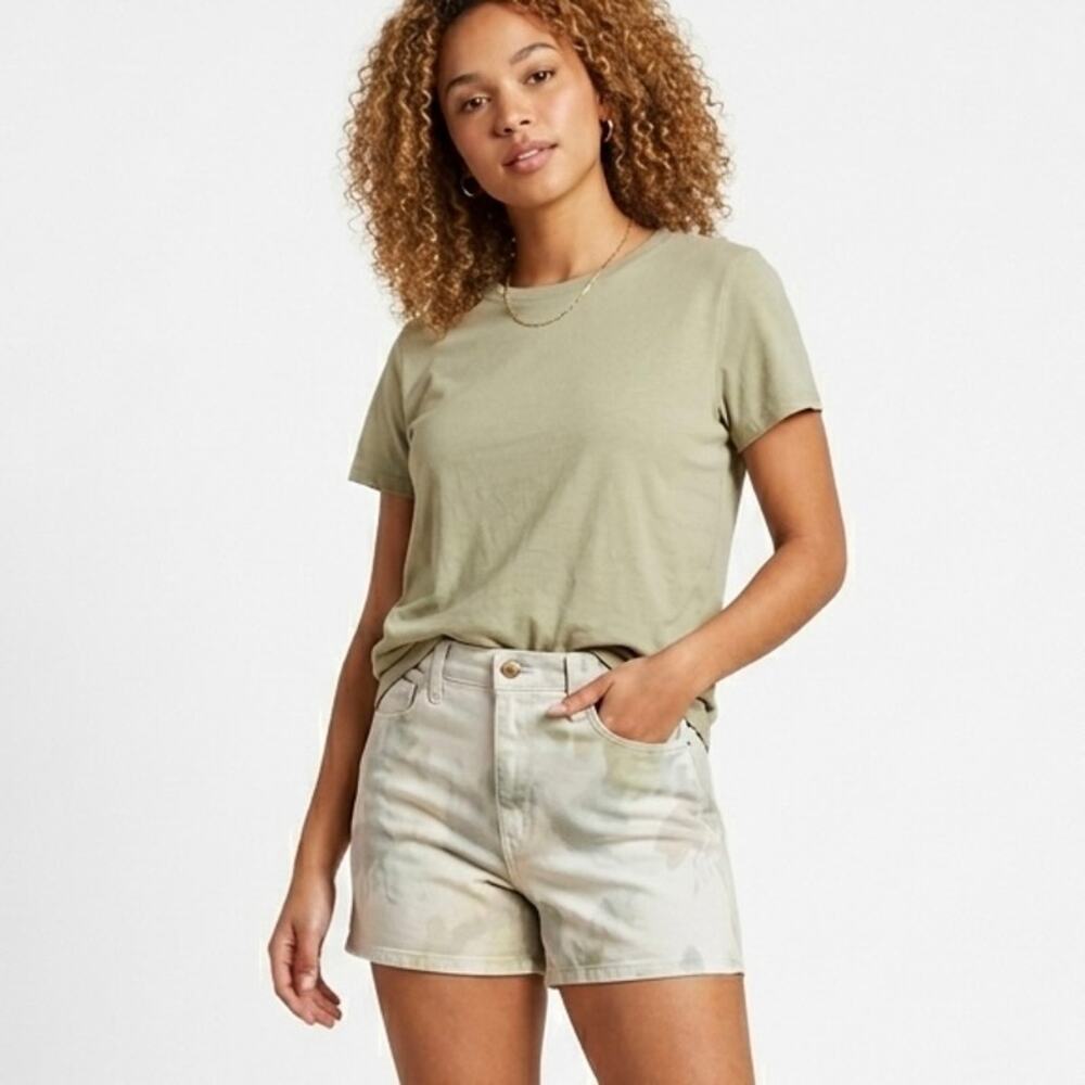 Universal Thread Women's Jean Shorts 8/29 High Rise Floral Camo Beige Midi Denim